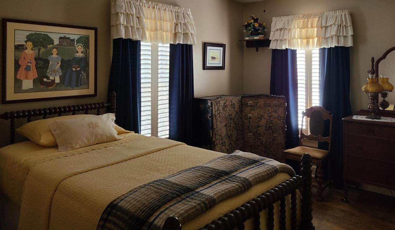 Red Bluff Cottage Bed & Breakfast Montgomery Eksteriør bilde